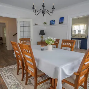 Holiday home U-district Warmth 8 Mins Walk To Uw
