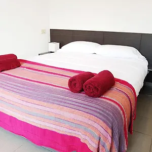 https://loft-placa-sant-josep.catalonia-hotels.com